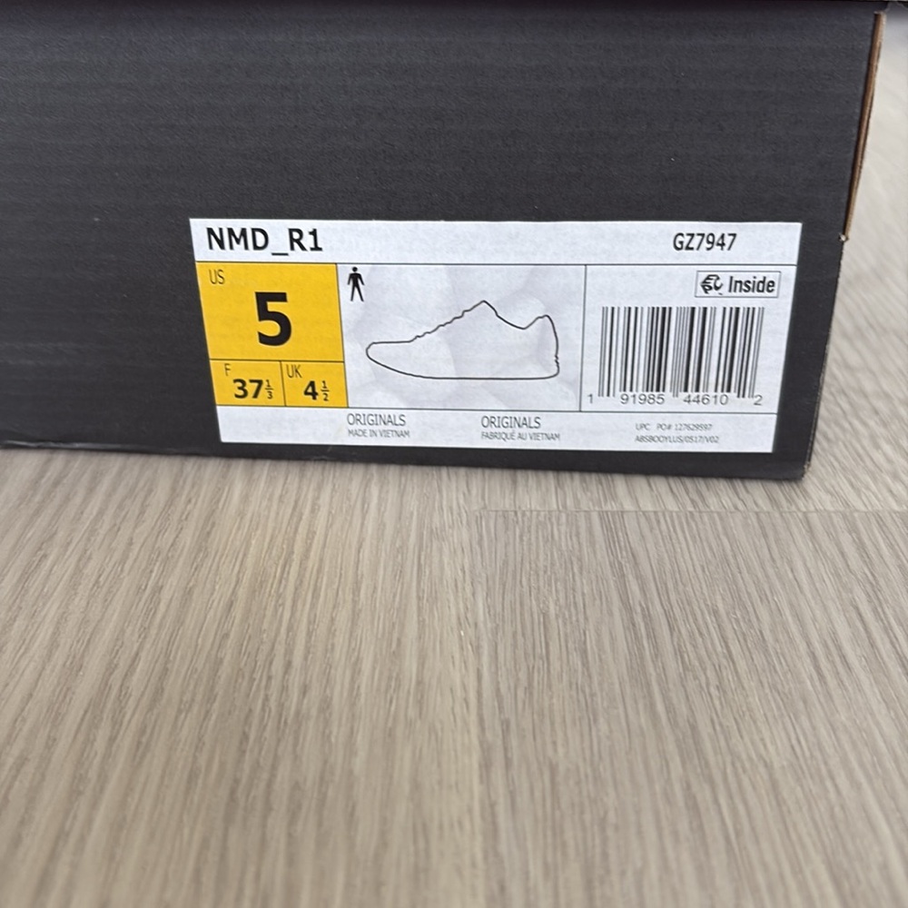 Adidas NMD R1 - Picture 10 of 10